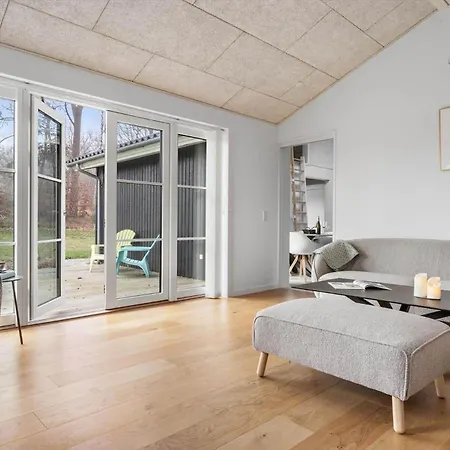 펜션 1628-melby-carl-brissonsvej-24 *